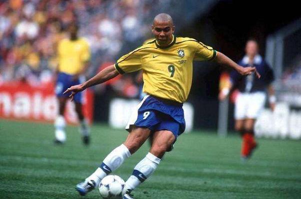 手的份额抢 手的份额抢