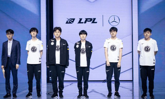 等待官方的 等待官方的